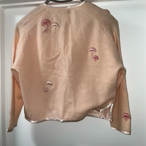 Very Rare vintage bed sweater